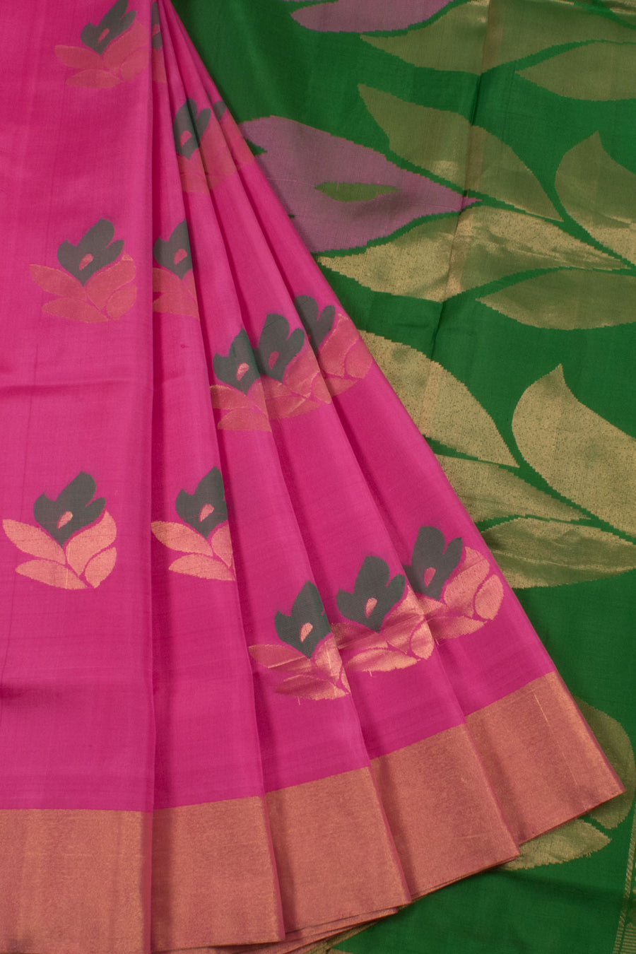 Salem Soft Silk Saree with Floral Motifs 