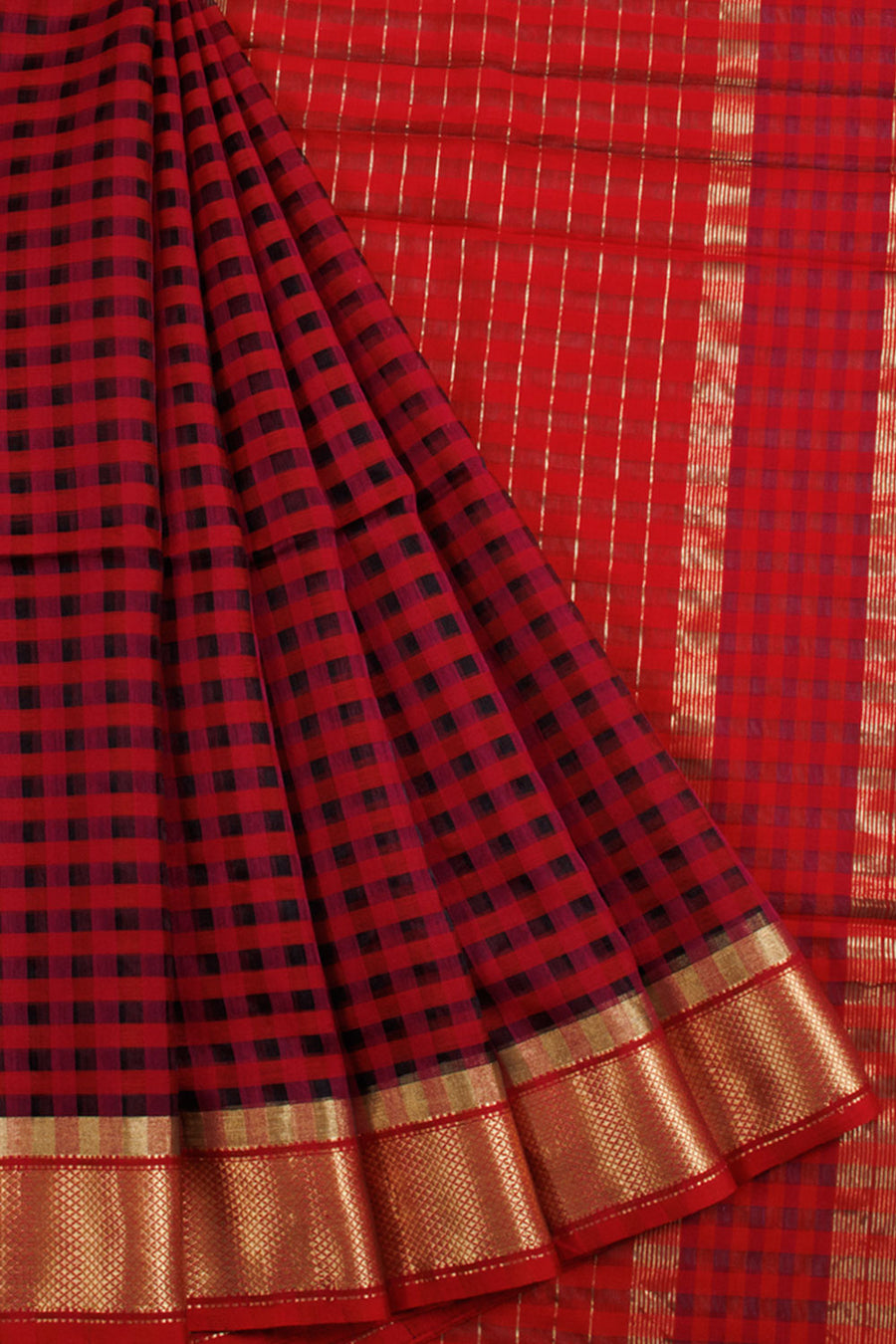 Red and violet Maheshwari Silk Cotton Saree with Checks Design and Zari Stripes Pallu