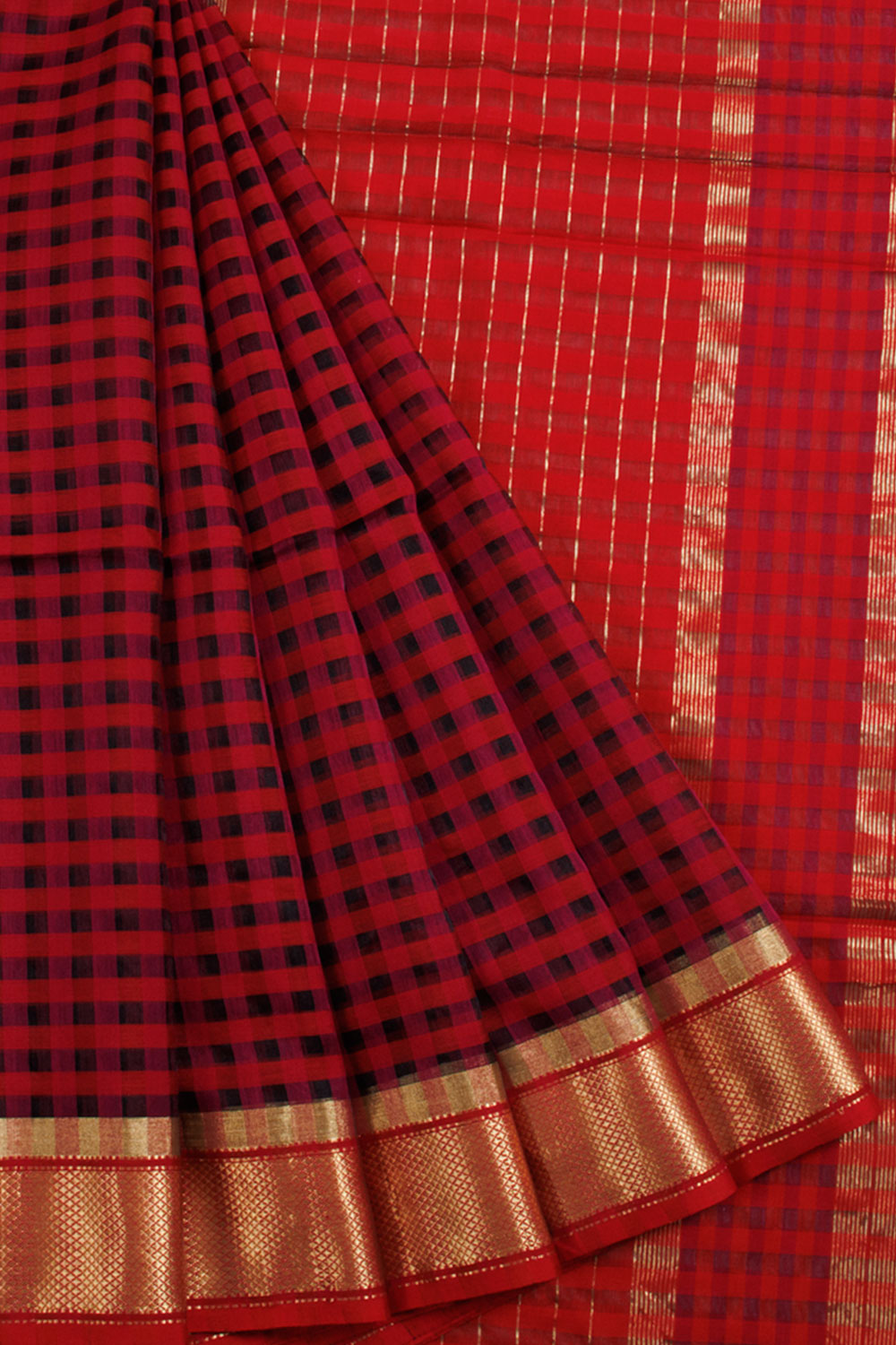 Red and violet Maheshwari Silk Cotton Saree with Checks Design and Zari Stripes Pallu