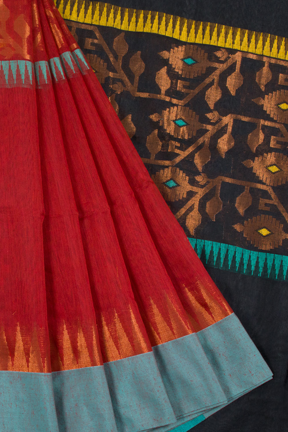 Handloom Bengal Cotton Saree With Zari Floral Motif