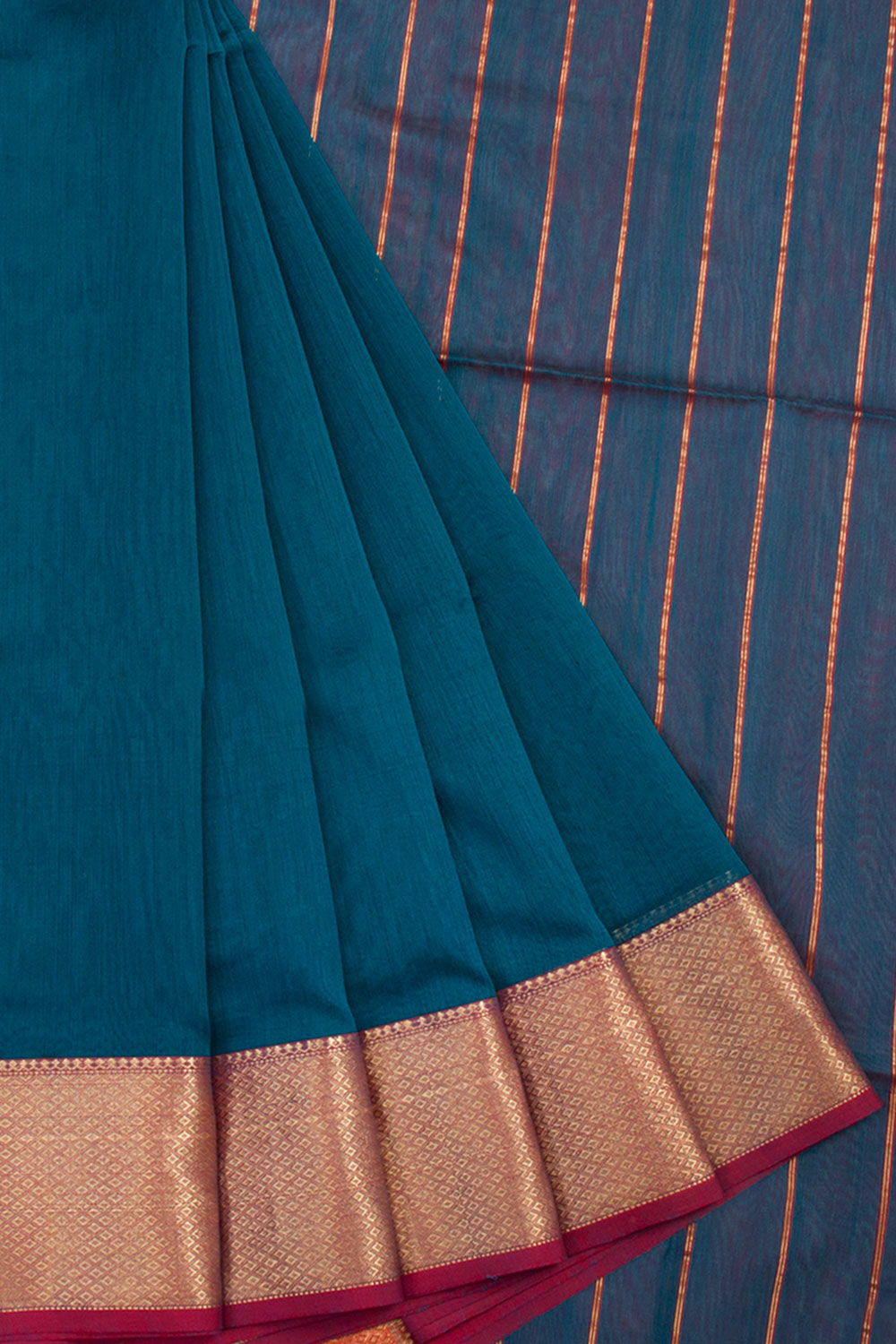 Peacock Blue Handloom Maheshwari Silk Cotton Saree 10062240