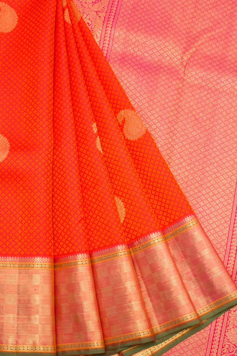 Red Handloom Kanjivaram Jacquard Silk Saree with Paisley Motif and Pai Kattam Border