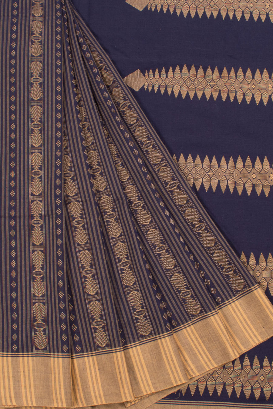 Handloom Bengal Cotton Saree with Fish, Stripes Design