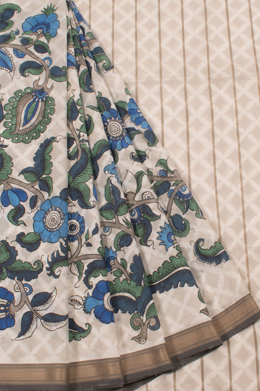 Hand Printed Maheshwari Mulberry Silk Saree with Diamond Design and Floral Motifs