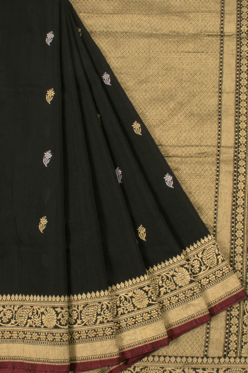 Handloom Banarasi Kadhwa Silk Cotton Saree with Sona Chaandi Floral Butis