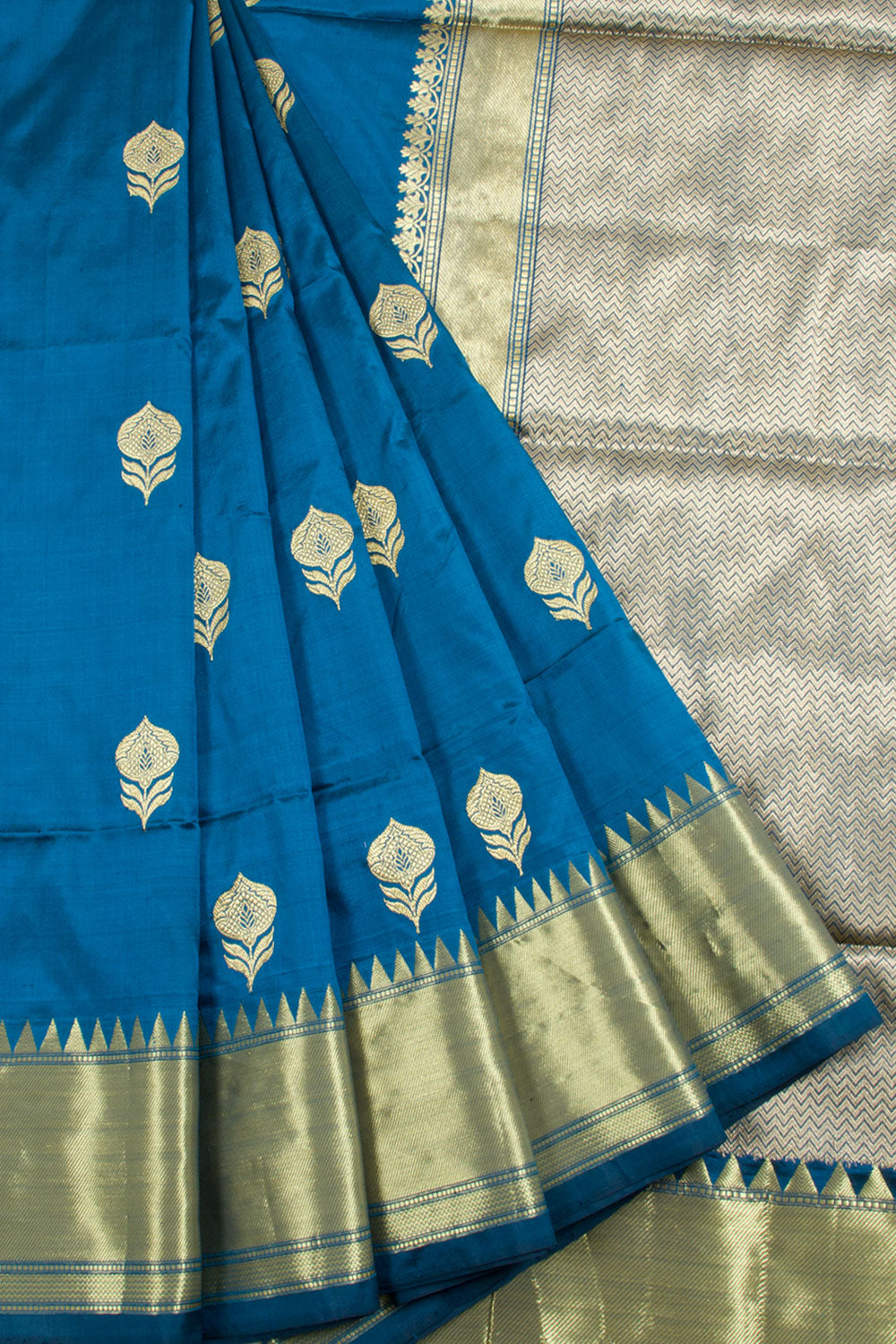 Blue Handloom Banarasi Silk Saree 10061281