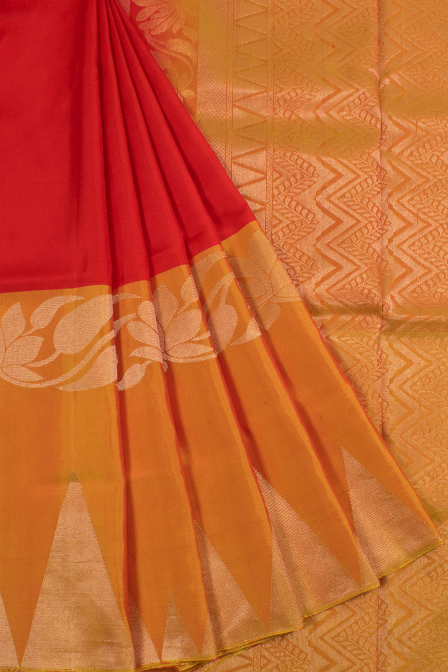 Handloom Kanjivaram Soft Silk Saree with Floral, Temple Border