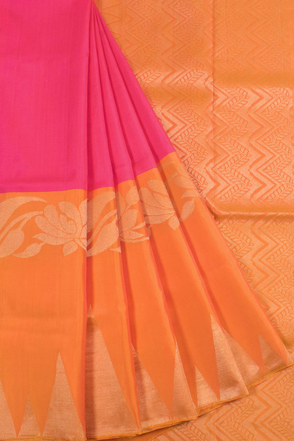 Handloom Kanjivaram Soft Silk Saree with Floral, Temple Border