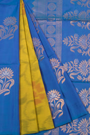 Handloom Borderless Kanjivaram Soft Silk Saree with Floral Motifs