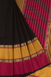 Handloom Maheshwari Silk Cotton Saree with Chevron Zari Border
