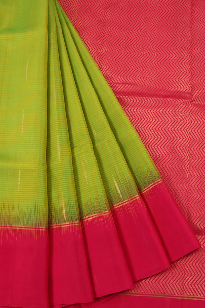 Salem Soft Silk Saree with Malli Moggu Motifs and Chevron Design Contrast Pallu