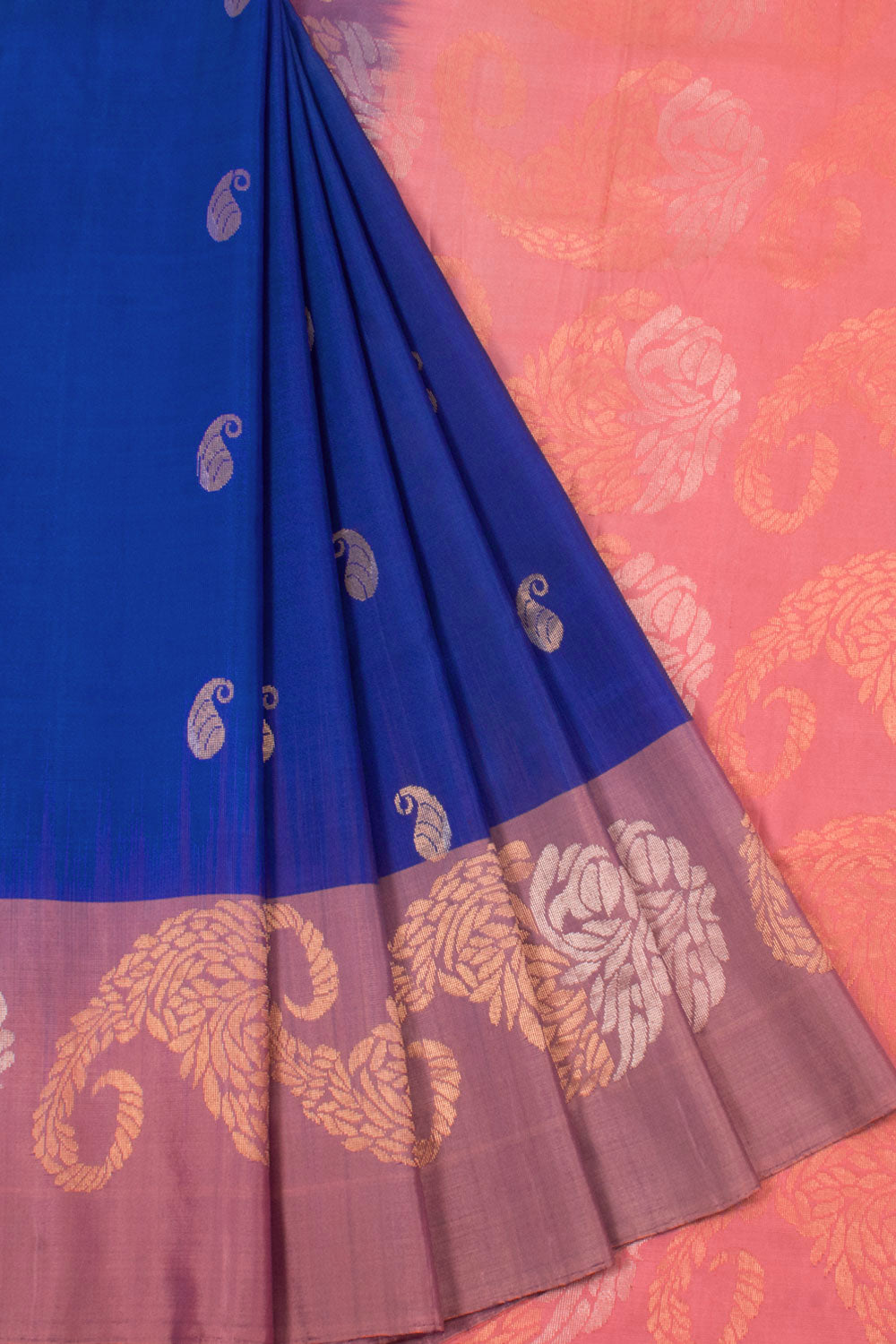 Handloom Pure Zari Kanjivaram Silk Saree with Paisley Motifs and Ganga Jamuna Border