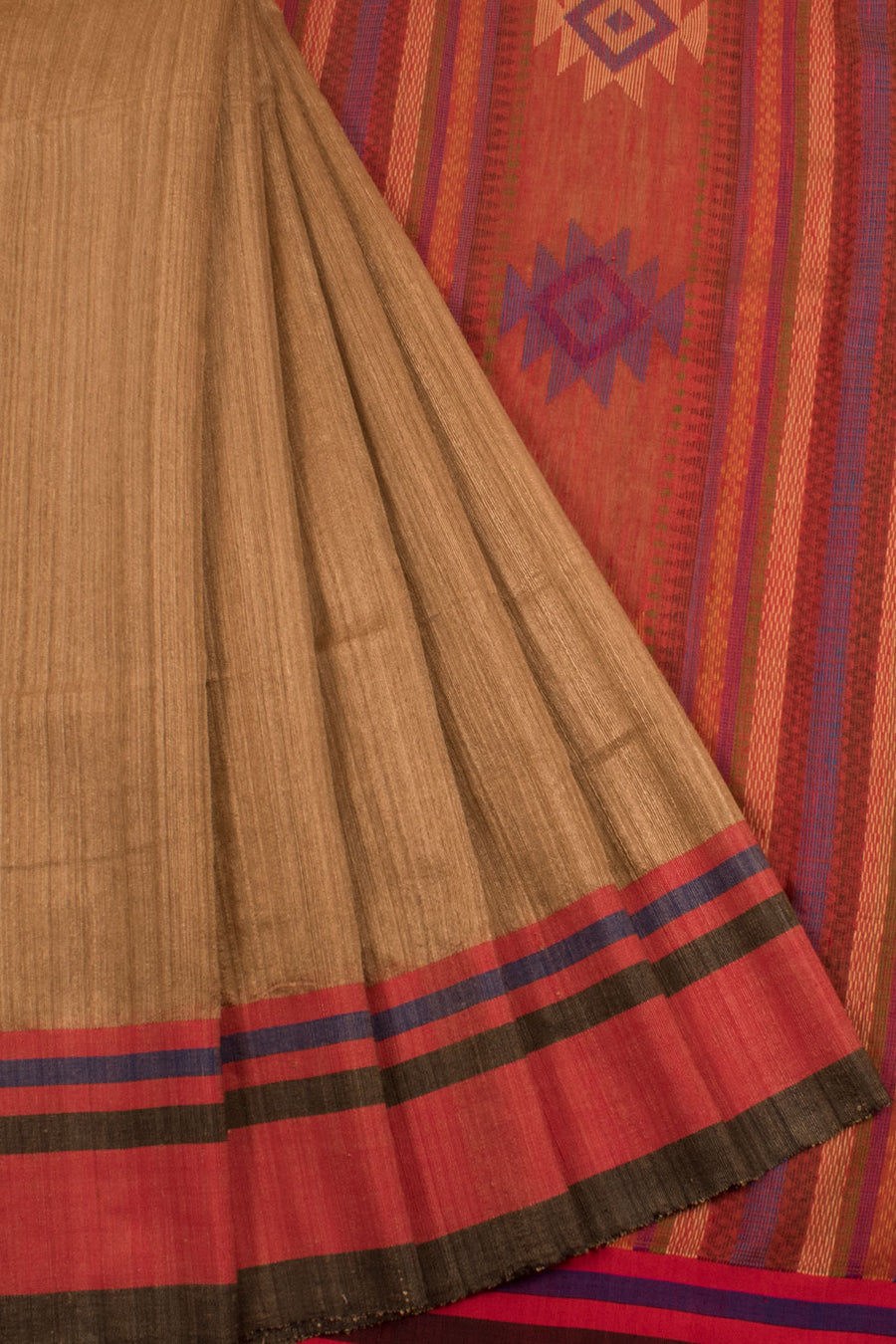 Handloom Matka Silk Saree with Geometric, Floral Design Pallu 