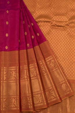 Handloom Gadwal Silk Saree with Floral Motifs and Twill Weave Zari Border
