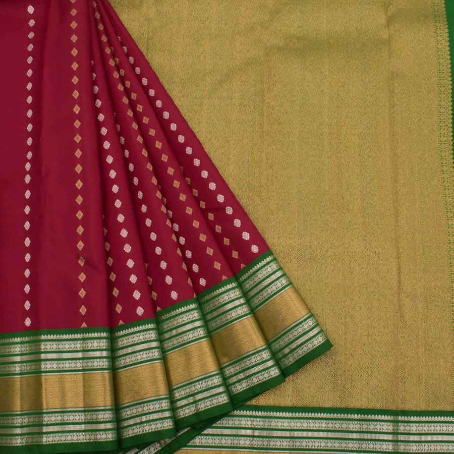 Handloom Pure Zari Bridal Korvai Kanjivaram Silk Saree With Floral Diamond Motifs and Rudhraksham Salangai Border 
