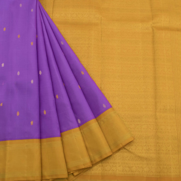 Handloom Pure Zari Kanjivaram Silk Saree With Paisley Floral Motifs and Thandavalam Border