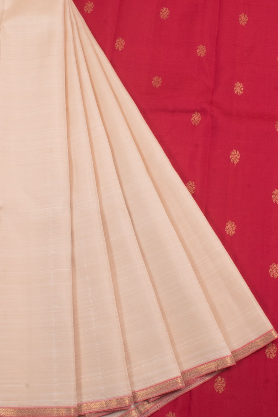 Handloom Pure Zari Kanjivaram Silk Saree with Floral Motifs Pallu
