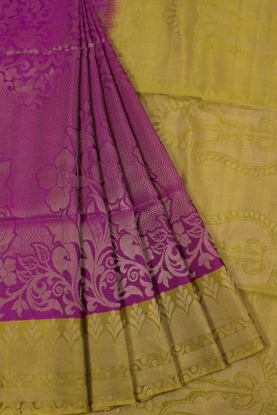 Handloom Kanjivaram Soft Silk Saree with Allover Floral Design and Single Side Contrast Border