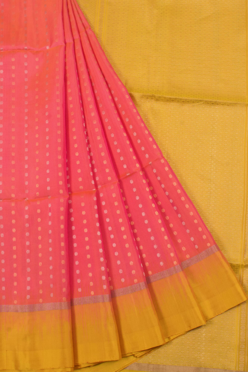 Handloom Kanjivaram Soft Silk Saree with Floral Design