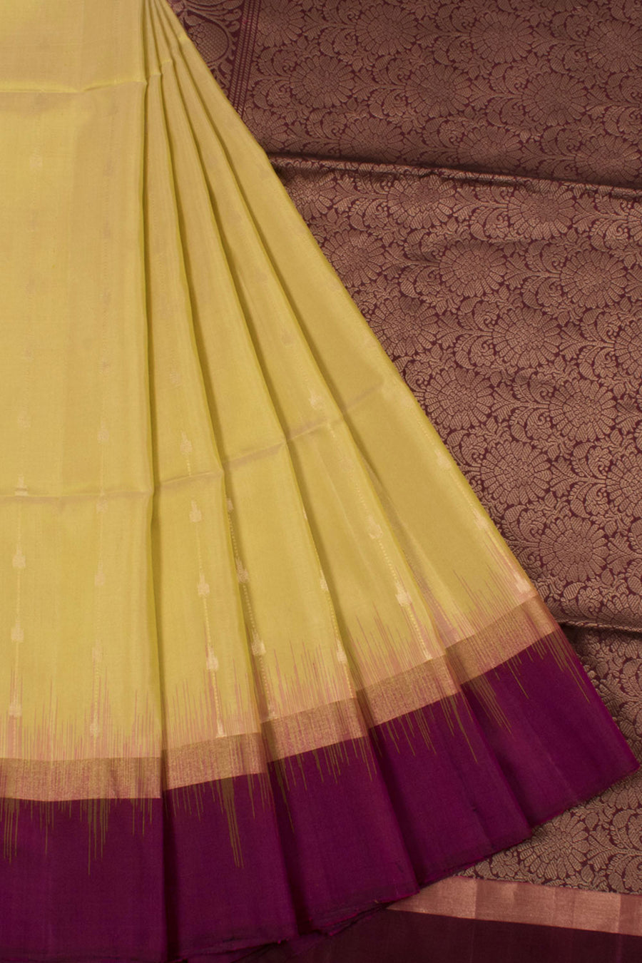 Handloom Kanjivaram Soft Silk Saree with Thoranam Design and Floral Pallu