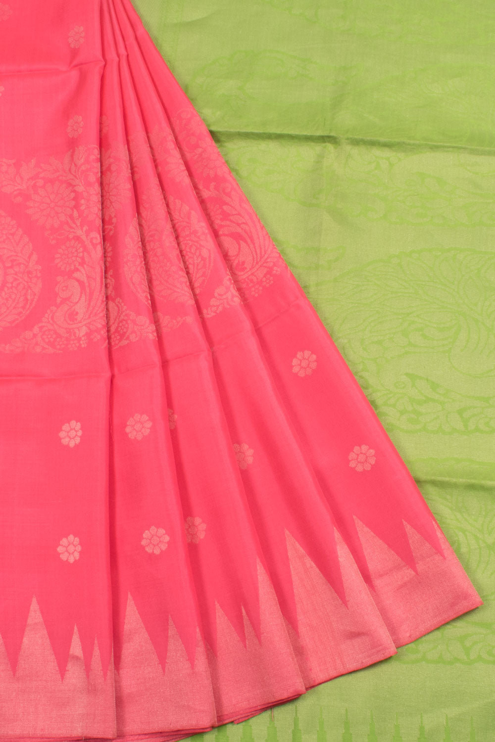 Handloom Kanjivaram Soft Silk Saree with Floral, Fancy Peacock Design and Temple Border 