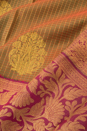 Maandhulir Pachai Green Pure Zari Korvai Kanjivaram Silk Saree 10060019