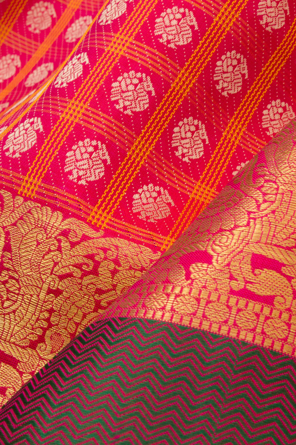 Reddish Pink Pure Zari Jacquard Kanjivaram Silk Saree 10061537