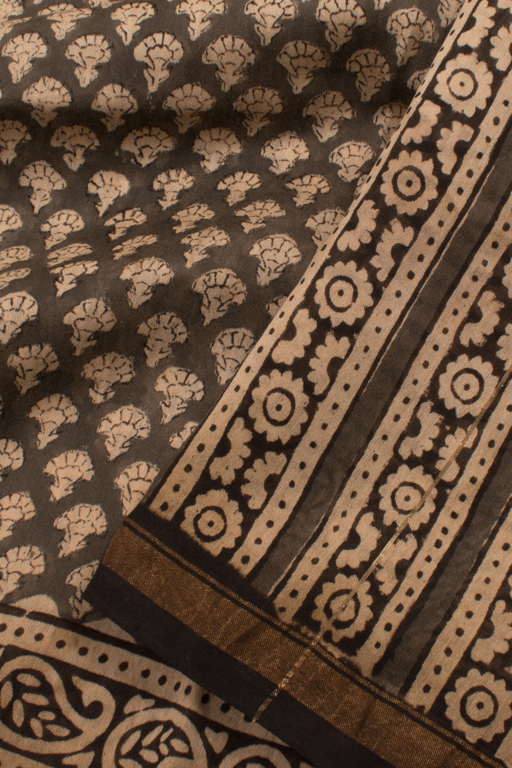 Hand Block Printed Maheshwari Silk Cotton Saree 10059359