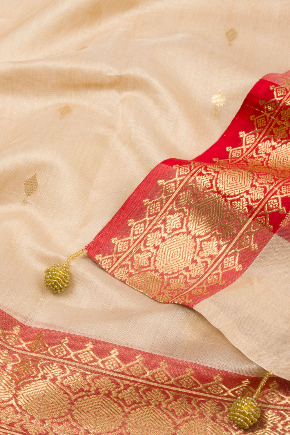 Beige Handloom Chanderi Silk Saree with Floral Motifs 10062262