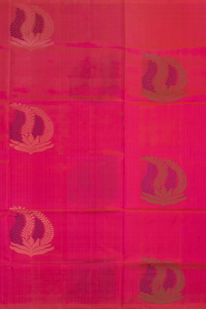 Handloom Borderless Kanjivaram Soft Silk Saree 10058394