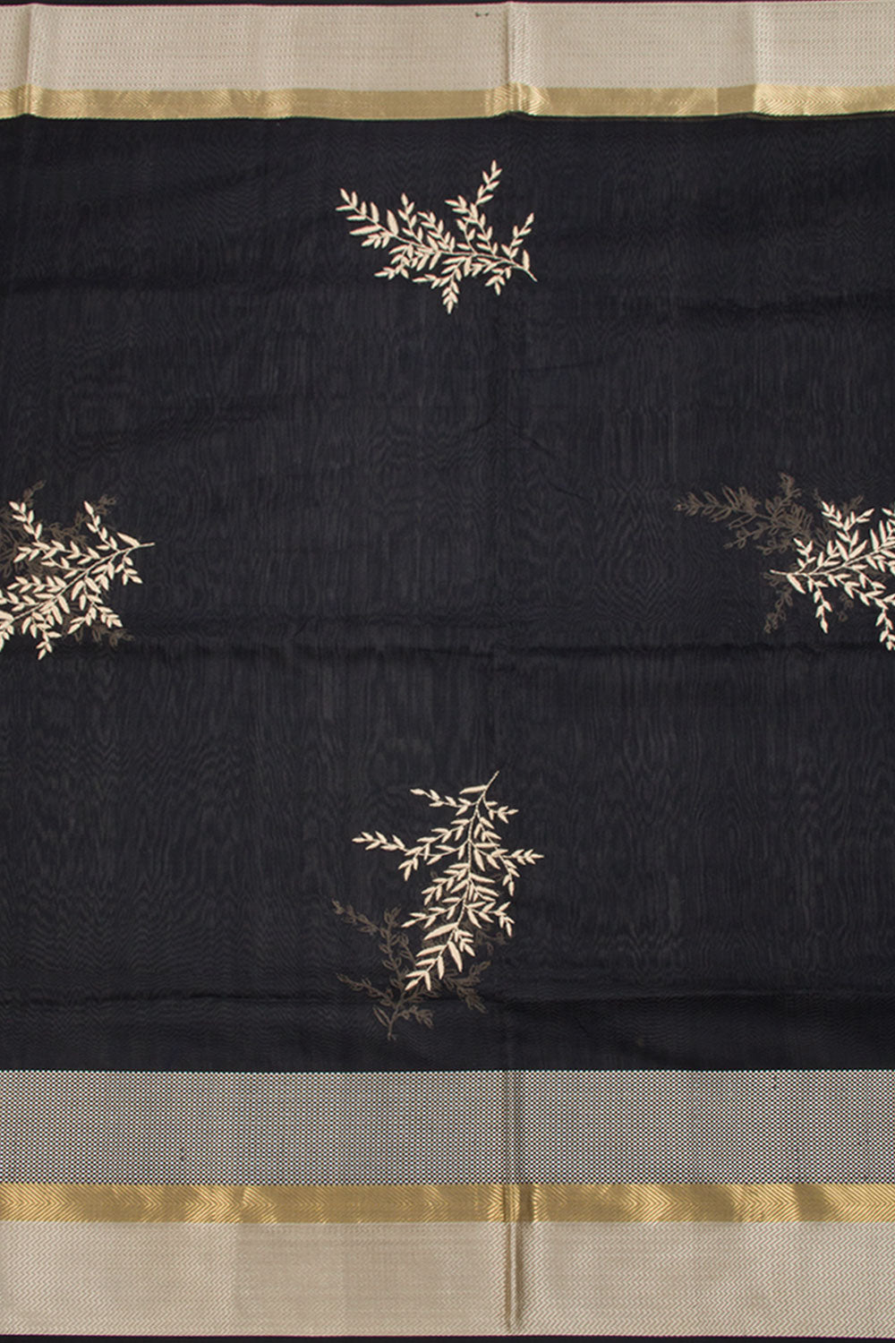 Hand Embroidered Maheshwari Silk Cotton Saree 10059926