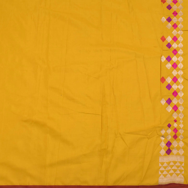Handloom Banarasi Tanchoi Katan Silk Saree 10055488