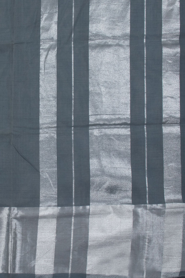 Grey Handwoven Solapur Cotton Saree 10060212