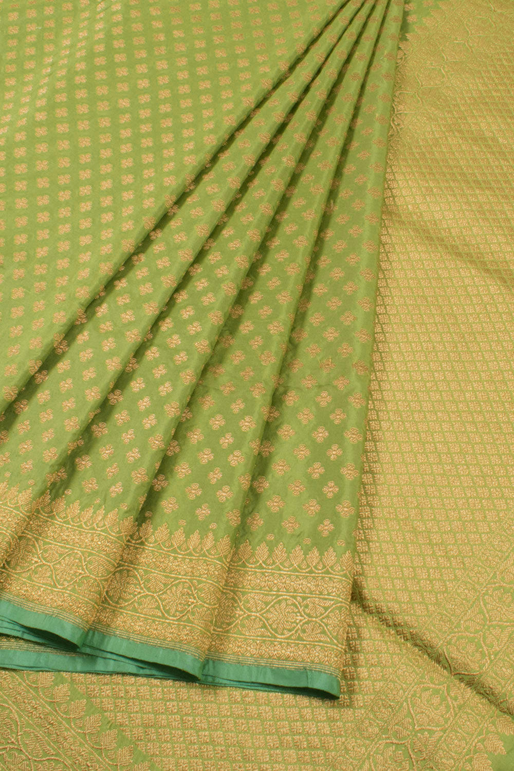 Handloom Banarasi Katan Silk Saree 10058385