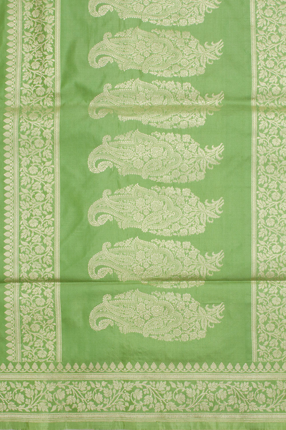 Pear Green Handloom Banarasi Kadhwa Katan Silk Saree 10061269