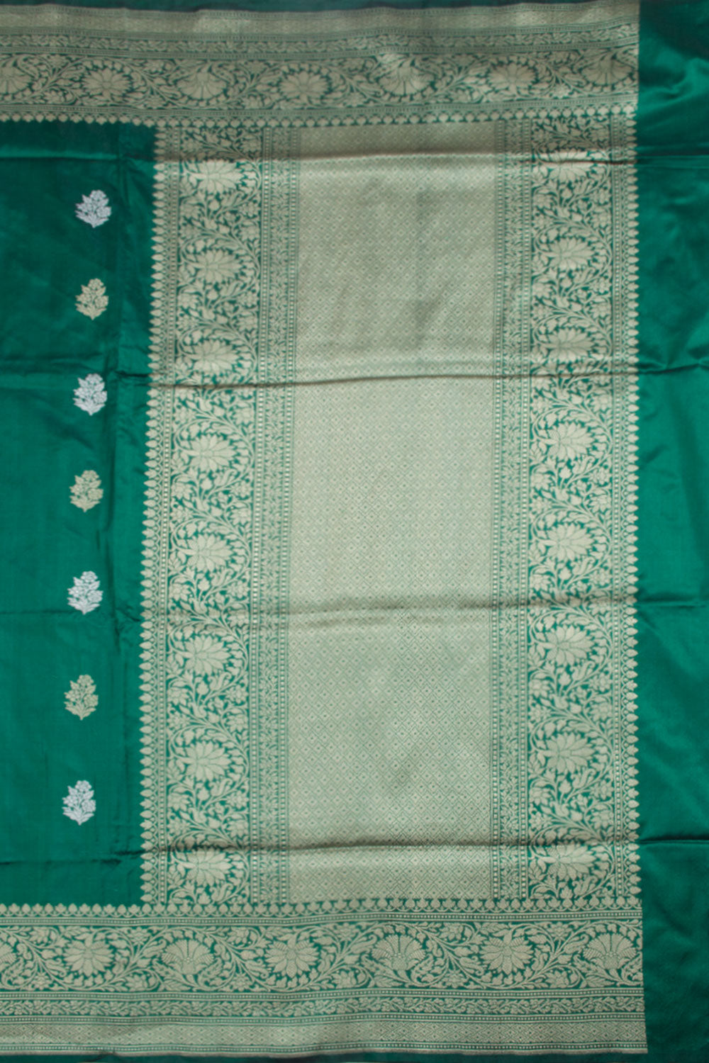 Emerald Green Handloom Banarasi Kadhwa Katan Silk Saree 10061278