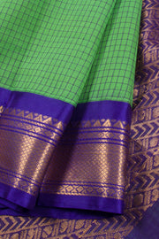 Green Handwoven Gadwal Kuttu Cotton Saree 10061421