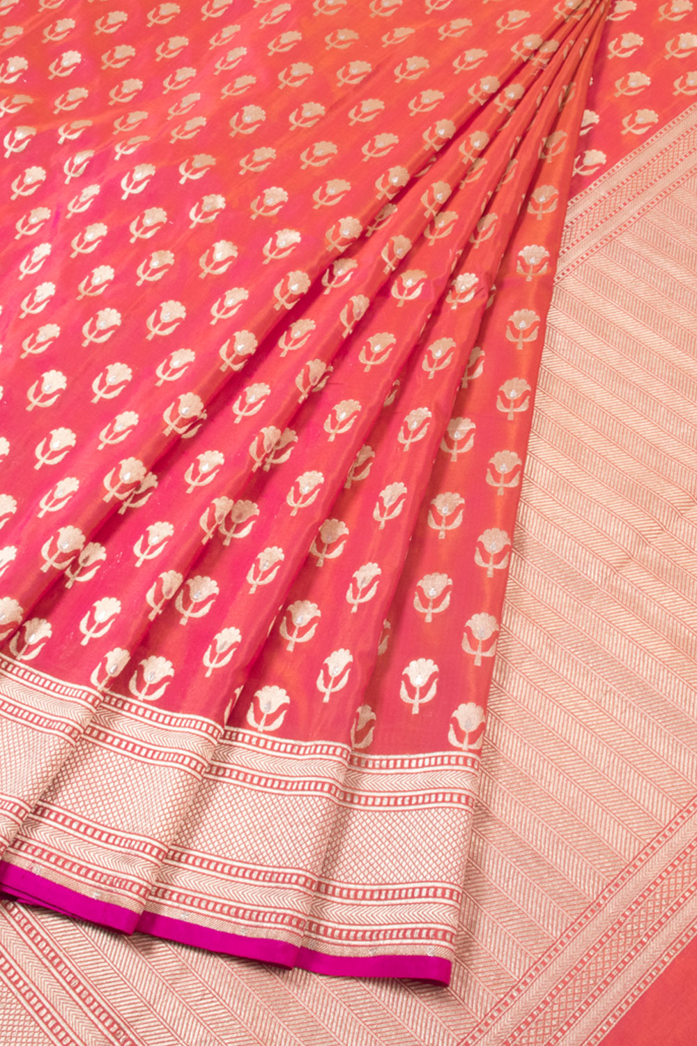Scarlet Pink Handloom Banarasi Katan Silk Saree 10059838