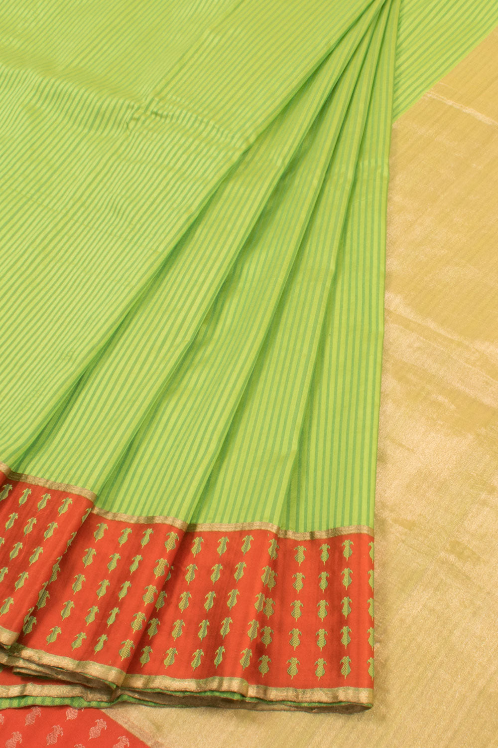 Parrot Green Handloom Banarasi Silk Saree 10059729