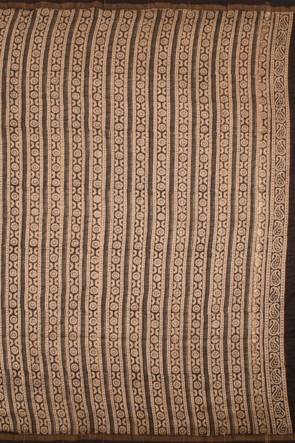 Hand Block Printed Maheshwari Silk Cotton Saree 10059359
