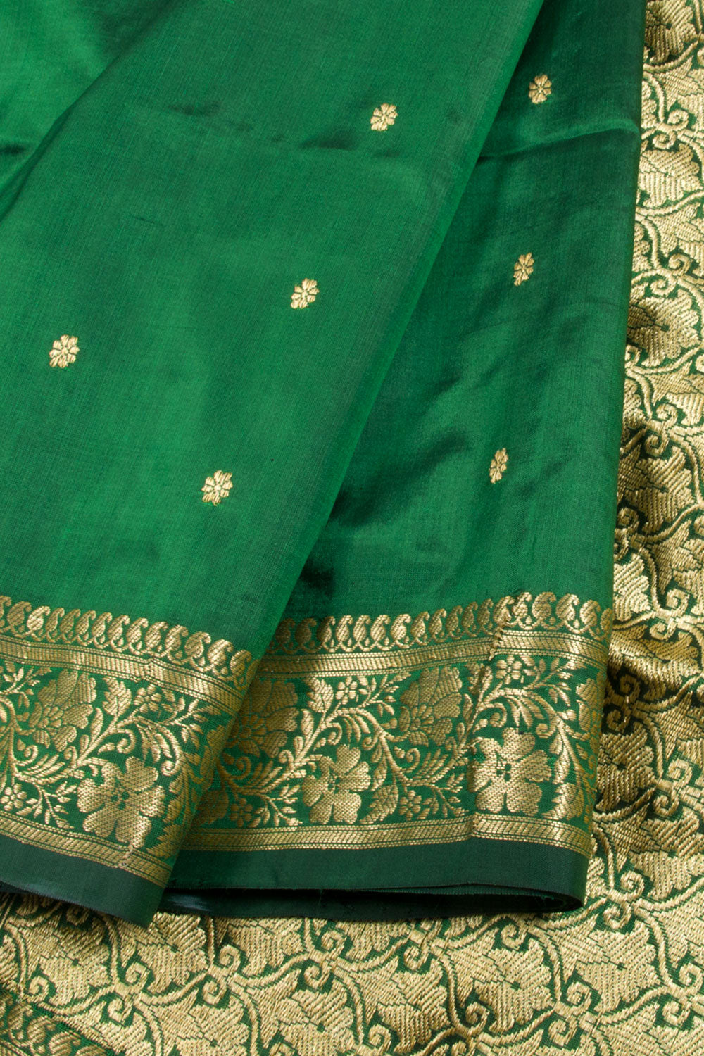 Green Handloom Banarasi Katrua Silk Saree 10061274