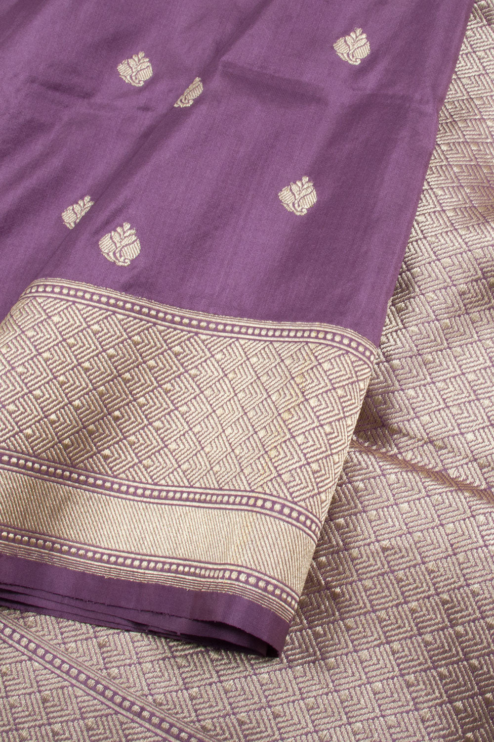 Purple Handloom Banarasi Kadhwa Katan Silk Saree 10061287