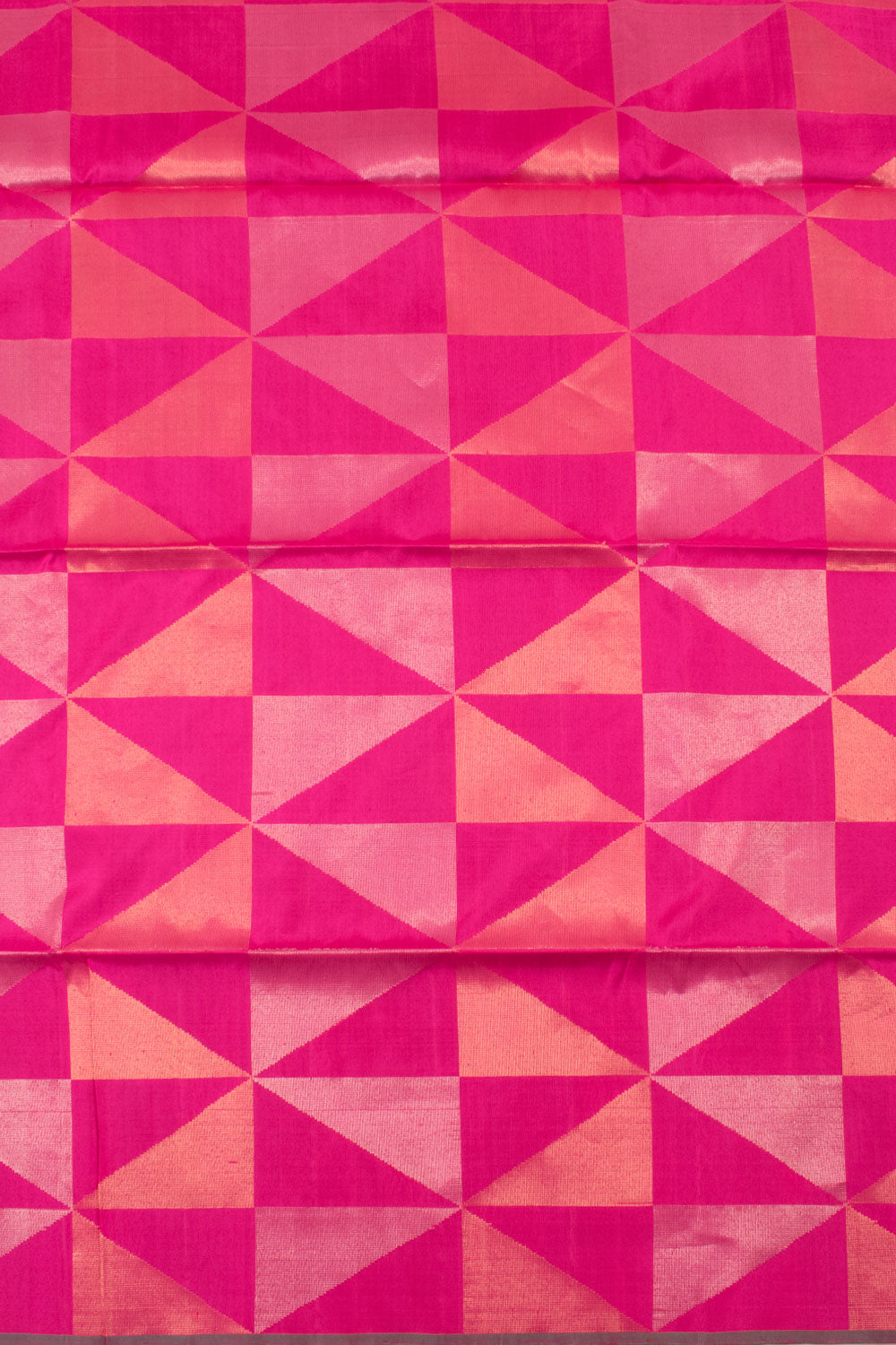 Bright Pink Handloom Borderless Kanjivaram Soft Silk Saree10059467
