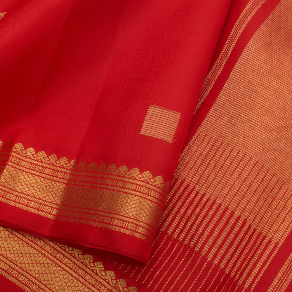 Handloom Pure Zari Kanjivaram Silk Saree with Geometric Motifs and Diamond Salangai Border