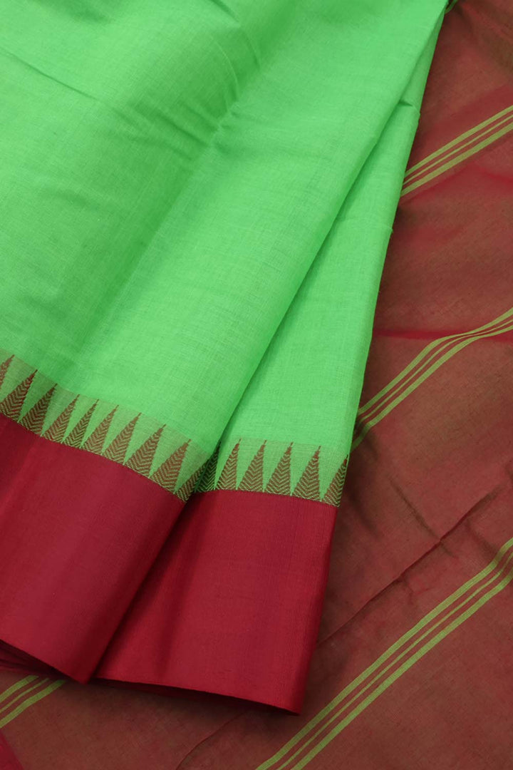 Parrot Green Handwoven Gadwal Kuttu Cotton Saree 10059677