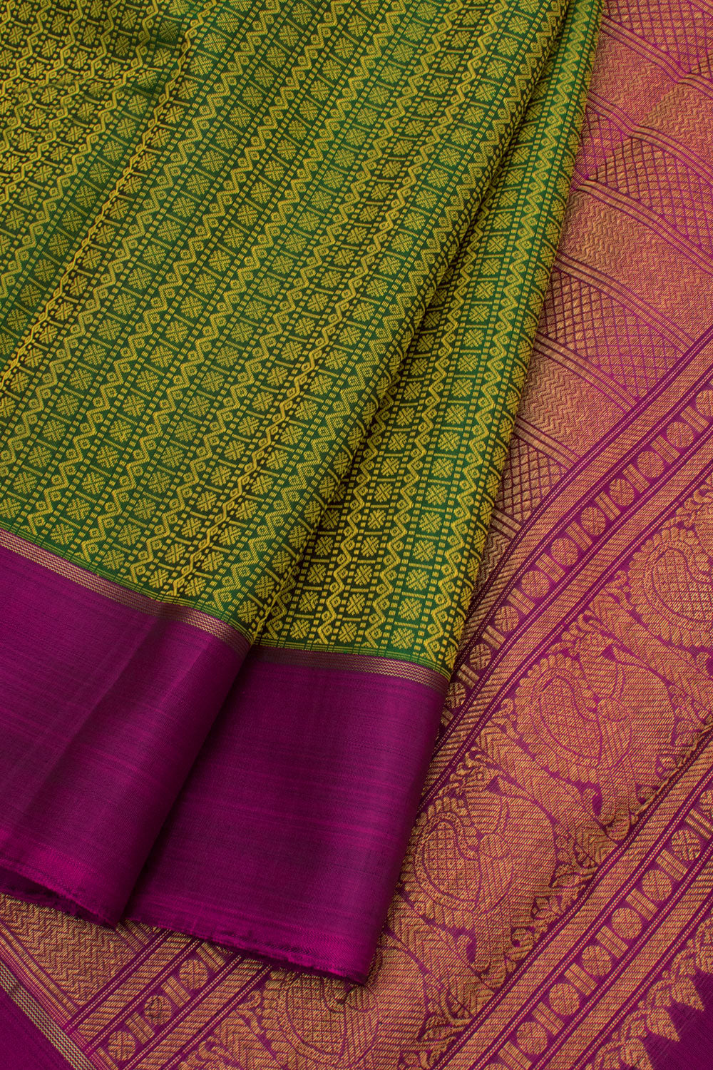 Pure Zari Threadwork Jacquard Kanjivaram Silk Saree 10059221