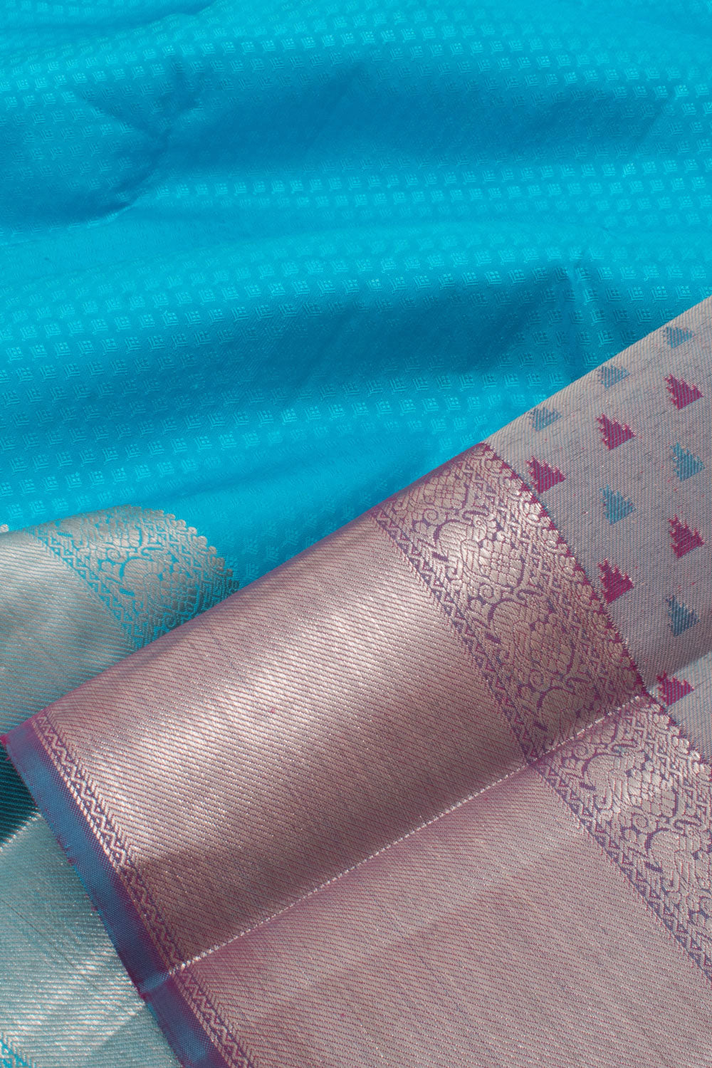 Handloom Pure Silk Jacquard Kanjivaram Saree 10057802
