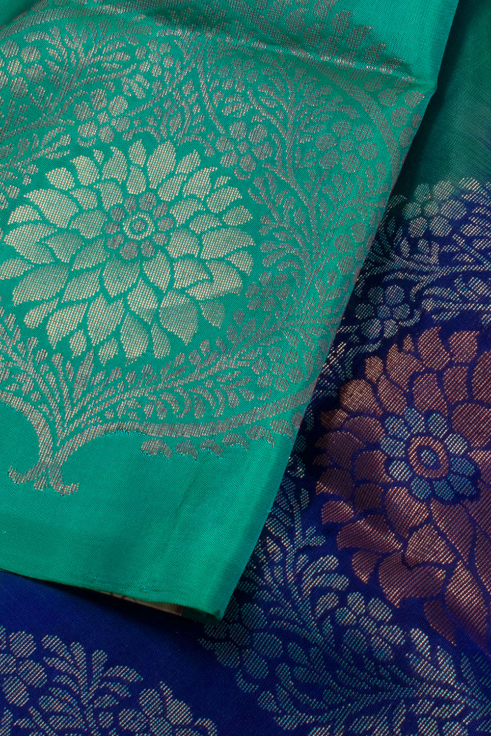 Handloom Borderless Kanjivaram Soft Silk Saree 10058396