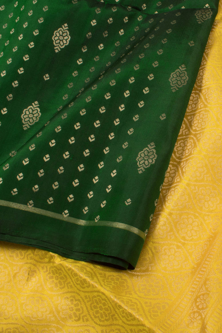 Handloom Borderless Kanjivaram Soft Silk Saree 10058499