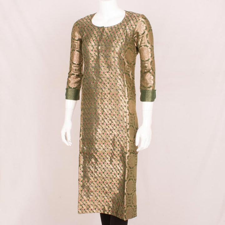 Handcrafted Banarasi Silk Kurta 10050423